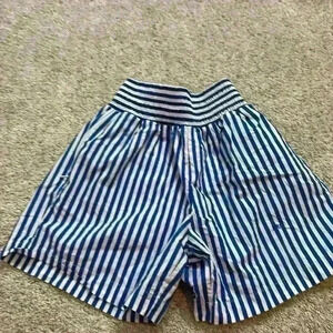 Fun Frame boxer style shorts with zip up pockets